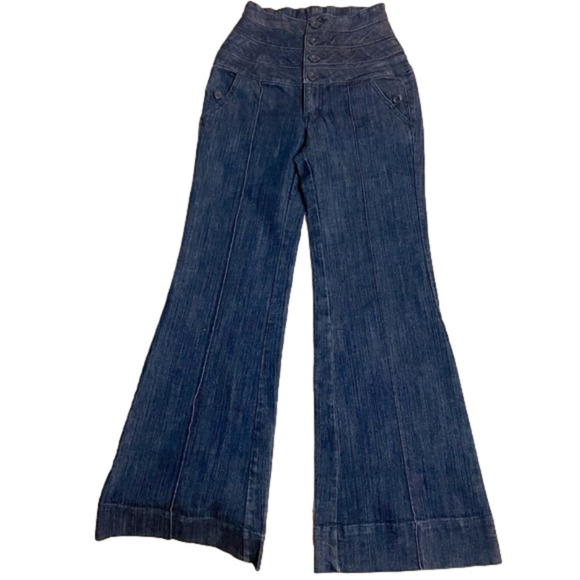 𝅺boom boom high waisted flared jeans, size 7 - Picture 1 of 13